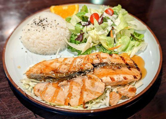 Salmon teriyaki plate with miso soup