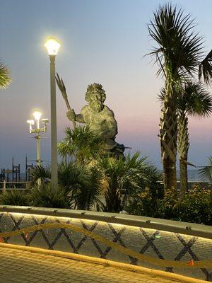 Summer House is 1 block from the King Neptune statue and Neptune park on the VA Beach oceanfront.