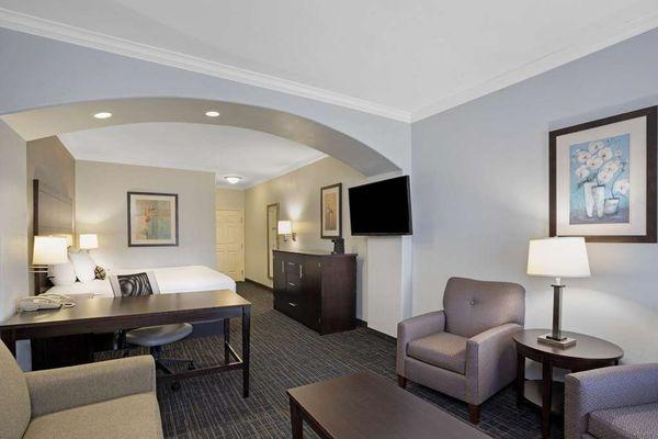 SE HoustonWestchase suite