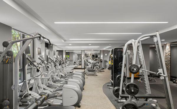 Enjoy our fully eqipped modern fitness center.