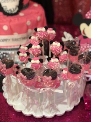 Minnie Mouse Cakepops!