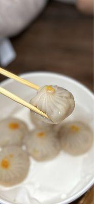 crab meat & pork soup dumplings