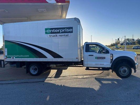 2024 Ford F450 with 7.3 gas engine.