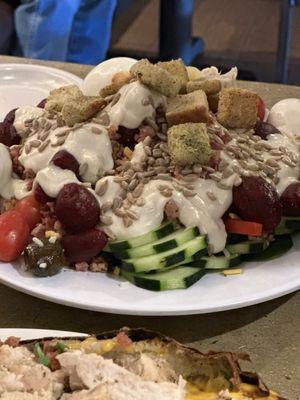 Salad bar plate