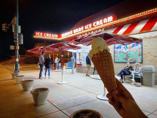 Double scoop vanilla in a waffle cones