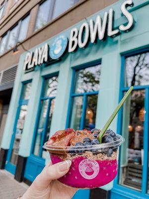 Dragonberry pitaya bowl with almond butter