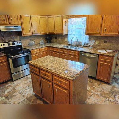 This new real estate listing had a kitchen covered in grease & grime!  Sparkling now!  Ready to sell!!!