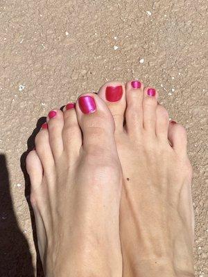 Pedicure a few days after. Still fabulous.