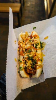 BAD SANTA VEGAN DOG FTW!! Need more of this tasty street food in my life.