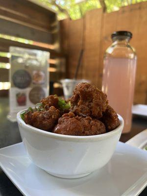 Cauliflower buffalo bites