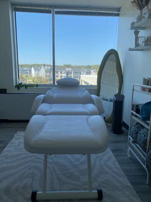 Clean and Calming treatment room!