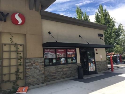 The mini mart at Safeway gas station, Bernal Avenue