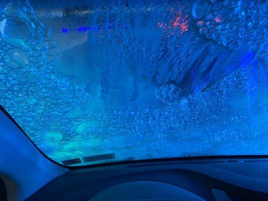 Car wash with a light show