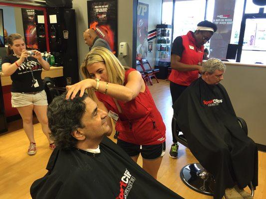 Lauren give Curtis K of WHDA a much needed haircut!