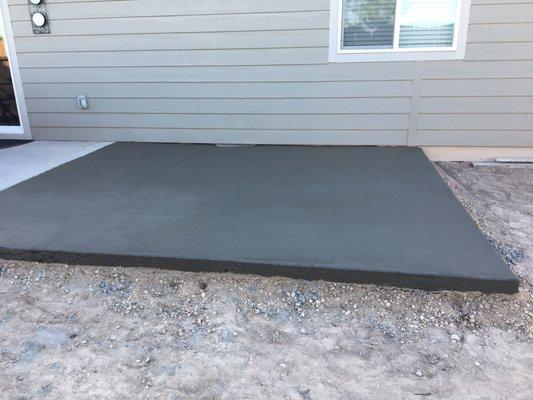 See the finished patio? Different cement and color?