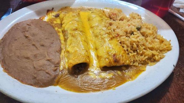 Shredded beef enchilada combo