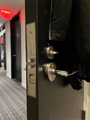 High security Sliver lock set Installation.