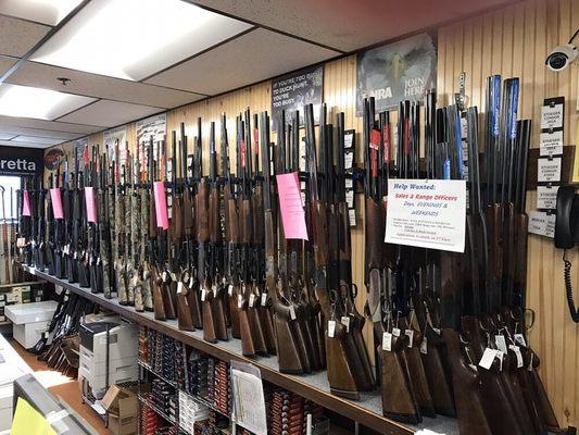 Huge selection (over 1200) new, used & consigned firearms on hand