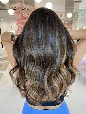 Subtle and natural Balayage