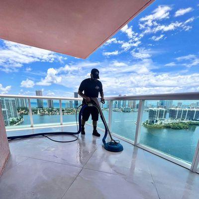 Tile and grout cleaning Miami Beach