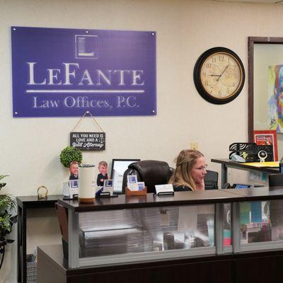 The LeFante Law lobby is a comfortable space for injury victims to relax with support from our receptionist.