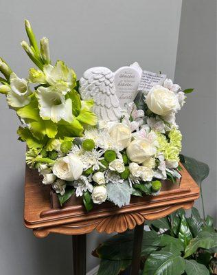 Teleflora's Hearts In Heaven Bouquet - Premium