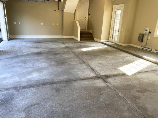 Bloomfield Hills Garage Floor Coating-Before