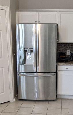 Refrigerator purchased from LL Auctions!