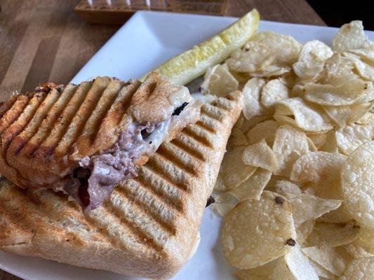 Roast beef and Mozzarella panini