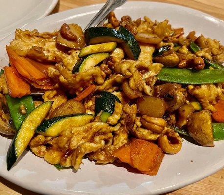 Chicken with Cashew Nuts