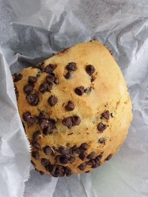 Pretty large chocolate chip muffin. Taste isn't as impressive.