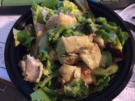 Small salad with chicken