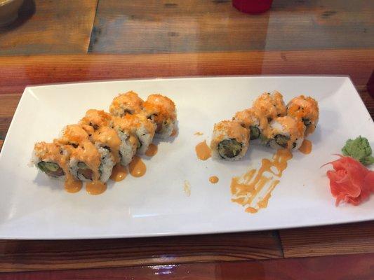 Spicy salmon rolls