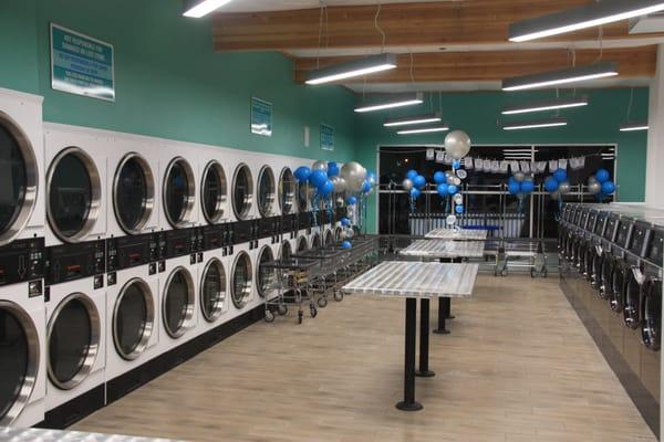 43 dryers of all sizes for every need and lots of individual tables for folding!