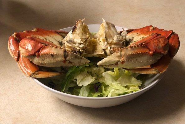 Fresh and delicious Dungeness crab