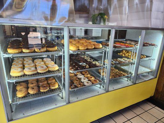 Good selection of donuts!