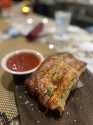 Mozzarella Garlic Bread