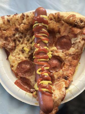 Pizza dog (Combined ourselves) IG: @ammysalamii