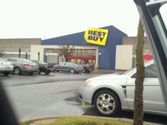 Best Buy Store; Nottingham, MD