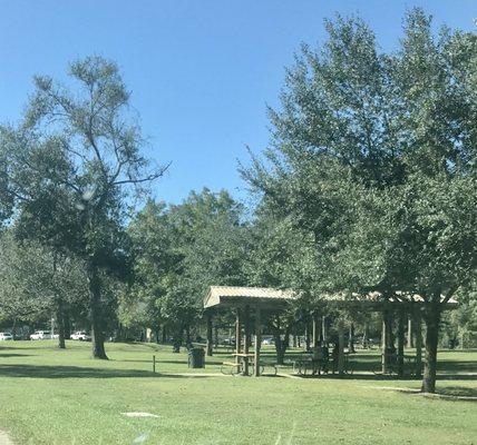 Covered/shaded picnic seating