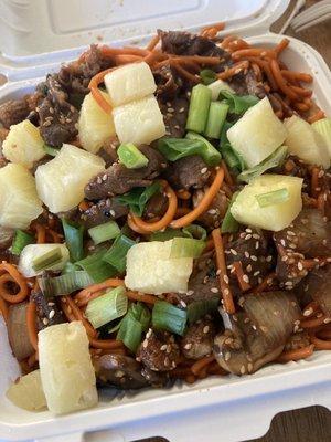 Noodles with beef onions mushrooms cilantro baby corn green onions pineapple with Lemon garlic teriyaki oyster sauce