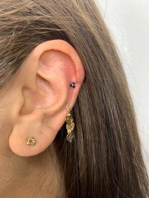 Titanium Black onyx trinity  helix piercing