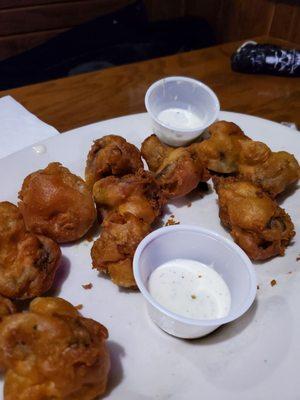 Fried mushrooms very good and the batter has a  great flavor.