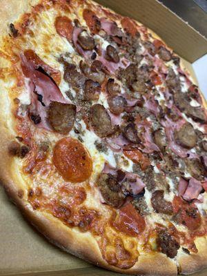 Our Roman's Special Pizza (meat lovers)