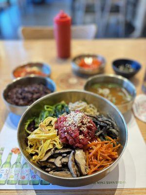 Beef tartar bibimbap