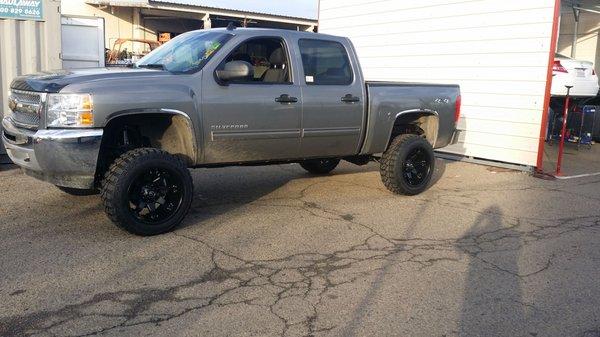 Lift kit