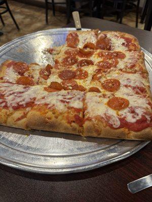 Sicilian Pie with Pepperoni & Garlic