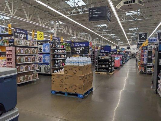 Walmart Supercenter, Quincy