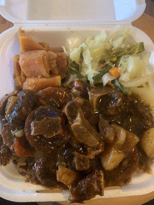 Medium Oxtail with yams and cabbage