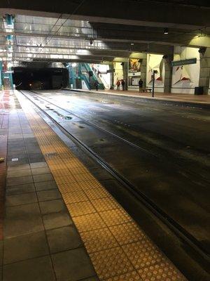 Tunnel Entrance at International District/Chinatown Station